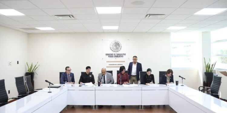 Concluye Comisión revisión de expedientes; 39 aspirantes cumplen requisitos para participar