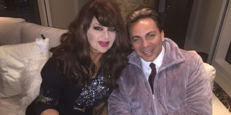 Olga Breeskin da declaraciones tras la ruptura amorosa de su ahijado Cristian Castro