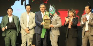 Premia Américo Villarreal a la juventud y al deporte tamaulipeco