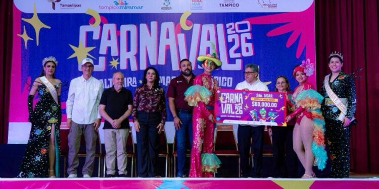 Entregó Turismo premios por 1.3 mdp a lo mejor del carnaval