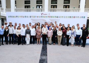 Recibe Américo cartera de proyectos 2026 y exhorta a municipios a ejercer recursos con honestidad