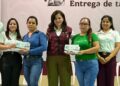 Arranca en Tamaulipas la entrega de tarjetas de la beca “Rita Cetina” para uniformes y útiles escolares.