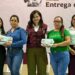 Arranca en Tamaulipas la entrega de tarjetas de la beca “Rita Cetina” para uniformes y útiles escolares.