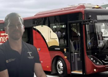 Transporte híbrido mantiene servicio gratuito y revisiones constantes: Karl Heinz Becker Hernández